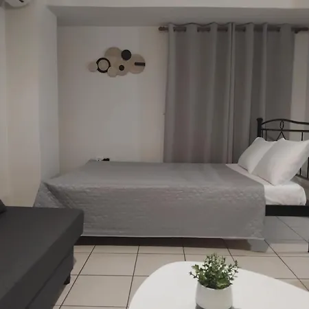 Simple, Calm And Center 2 Apartamento Kalamata