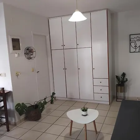 Apartman Simple, Calm And Center 2 *